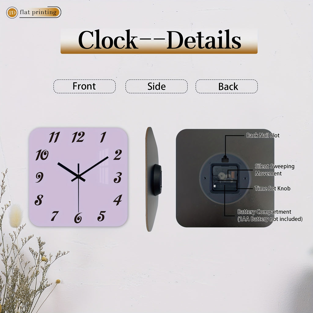 Horloge murale carrée teinte lilas aux chiffres italiques