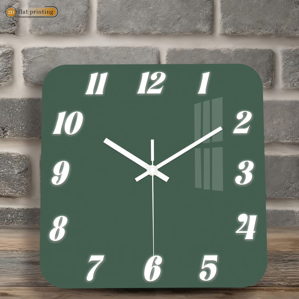 Horloge murale carrée vert sapin, trois formats au choix