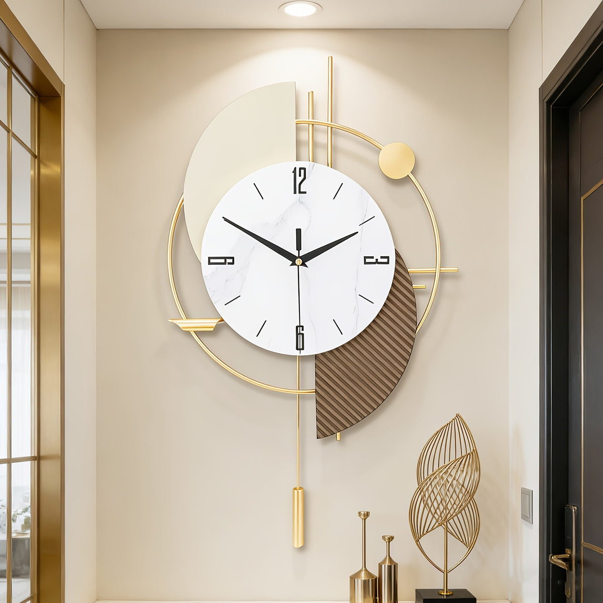 Horloge murale métal doré 33x55 cm, cadran effet marbre