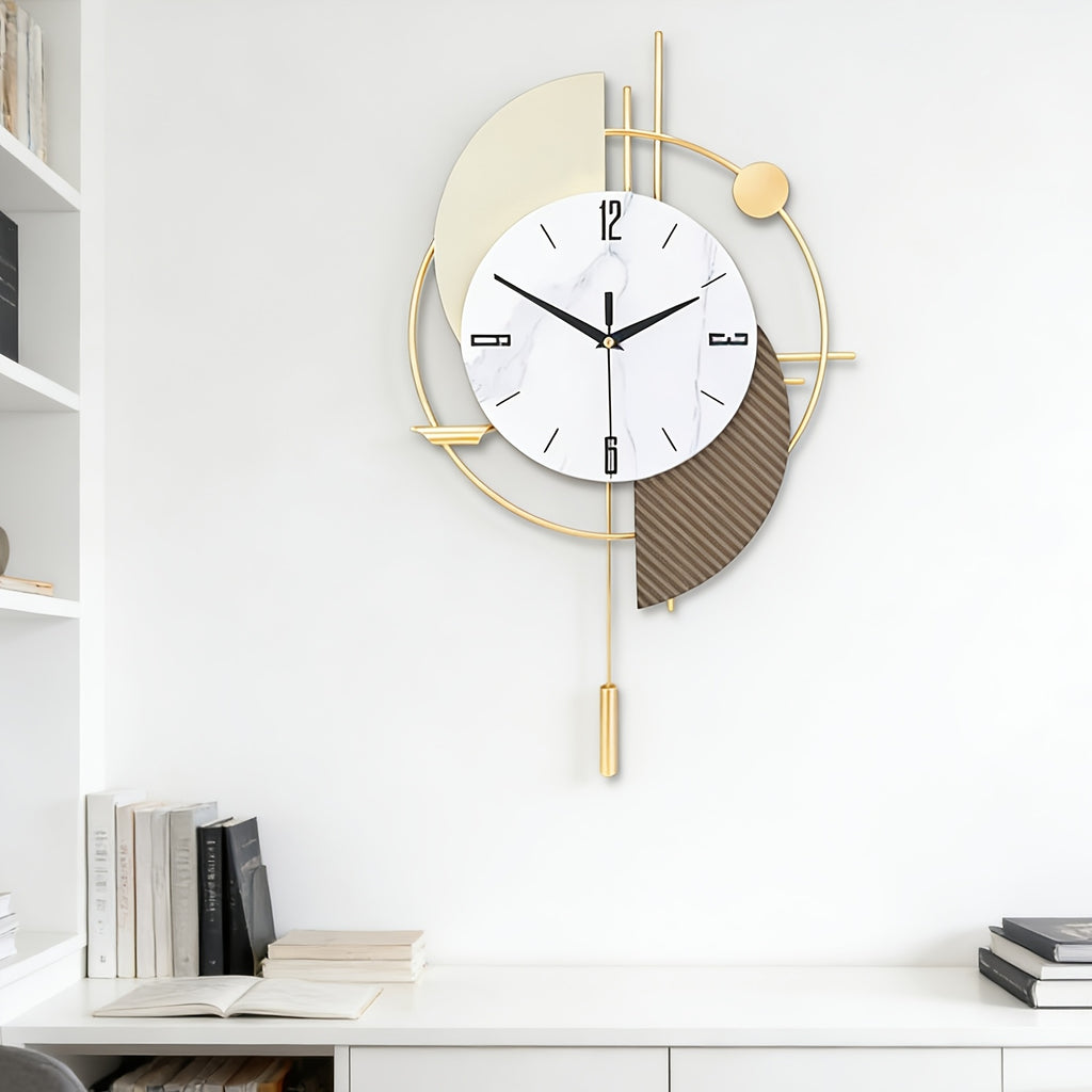 Horloge murale métal doré 33x55 cm, cadran effet marbre