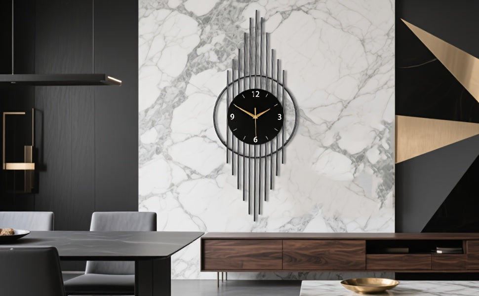 Horloge murale design en métal noir, aiguilles dorées 75 cm