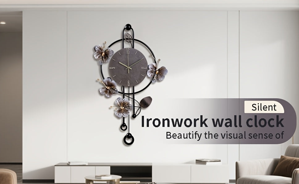 Horloge murale papillons en fer noir et balancier suspendu