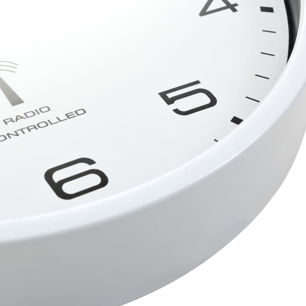 Horloge murale radio-pilotée ronde, trois finitions au choix