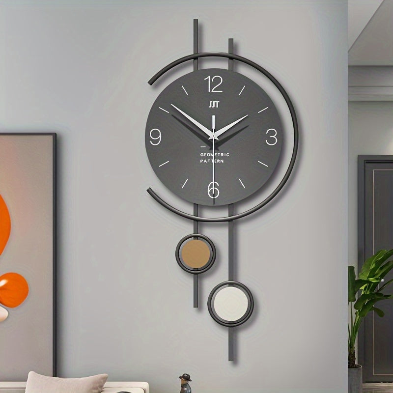 Horloge murale scandinave, cadran gris et grands chiffres