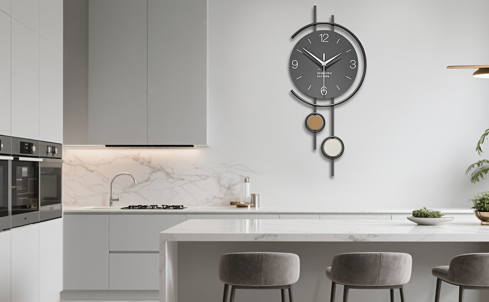 Horloge murale scandinave, cadran gris et grands chiffres