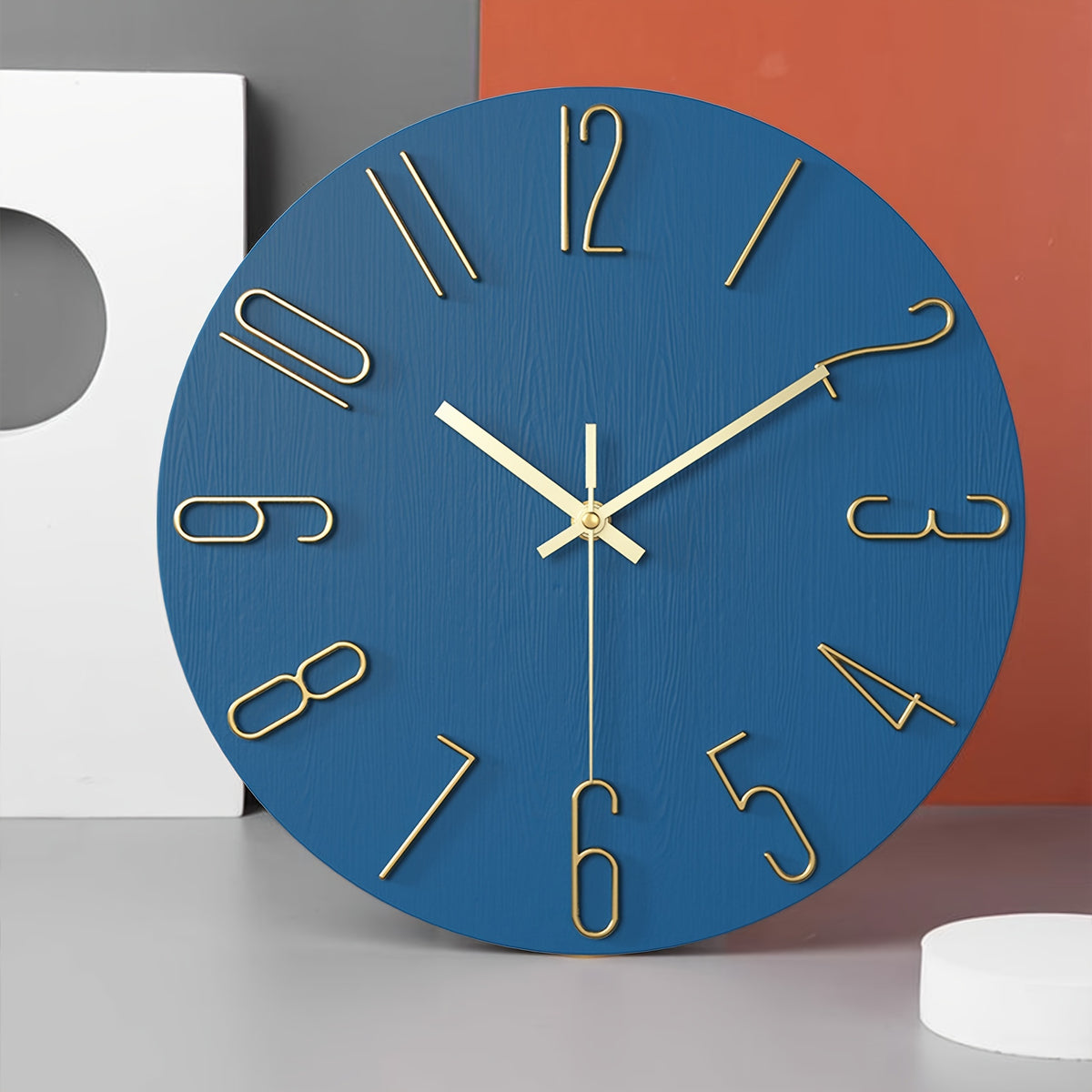 Horloge Murale Moderne Bleu Marine  Design Minimaliste Sans Cadre avec Chiffres Dors en 3D Mouvement Silencieux sans TicTac Alimente par Piles AA Non Incluses  Dcoration lgante pour Salon Chambre ou Cuisine  Idal Cadeau de MaisonAnniversai